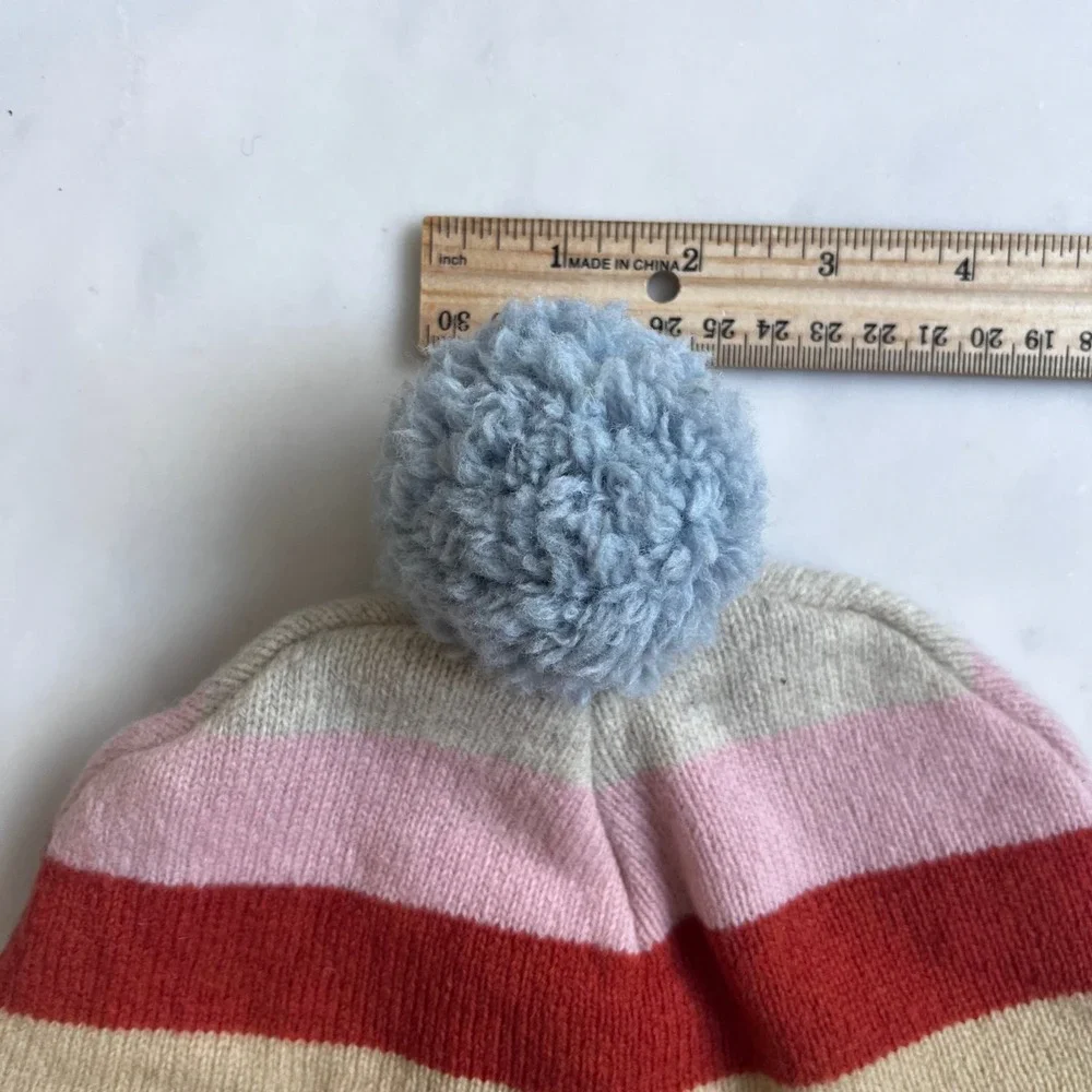 Old Navy 100% Lambswool Vintage Y2K Striped Pom Pom Hat‎